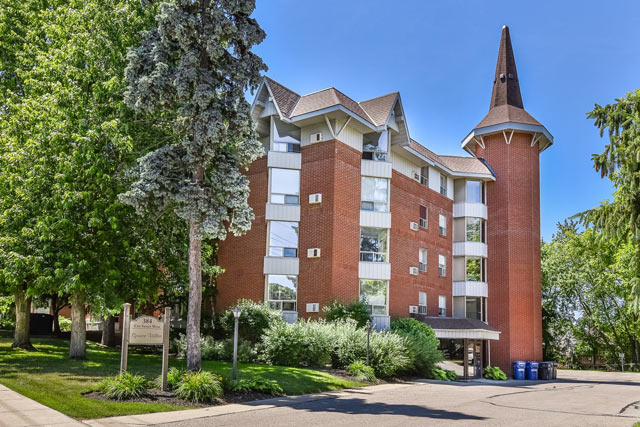 Spruce Villas Condominiums at 384 Erb Street West, Waterloo