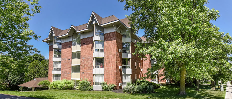 Spruce Villas Condominiums at 384 Erb Street West, Waterloo